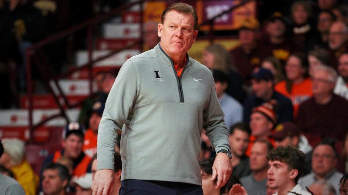 Illinois Fighting Illini head coach Brad Underwood looks on during the first half against the Minnesota Golden Gophers at Williams Arena.