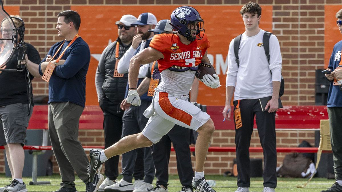 Jan 29, 2025; Mobile, AL, USA; American team wide receiver Jack Bech of TCU (7) runs after a catch during Senior Bowl practice for the American team at Hancock Whitney Stadium. Mandatory Credit: Vasha Hunt-Imagn Images