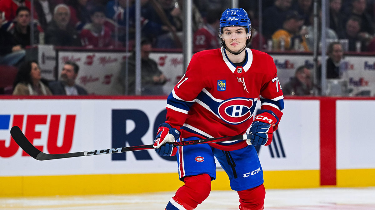 Montreal Canadiens center Jake Evans (71) tracks the play against the Nashville Predators during the third period at Bell Centre.