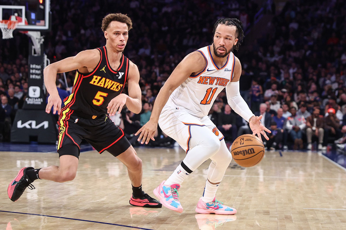 New York Knicks Guard Jalen Brunson (11) Looks like a Atlanta Hawks Guard Don Donniels (5) in the second quarter of Madison Square Garden. 