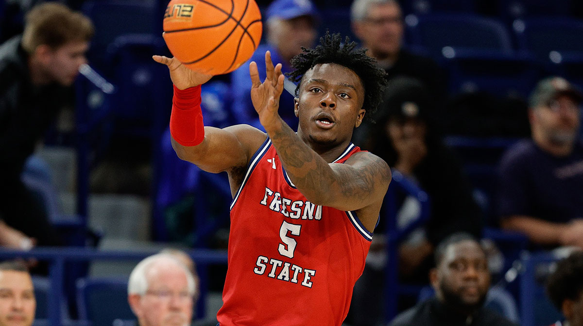 Fresno State Bulldogs guard Jalen Weaver (5) controls the ball in the second half against the Air Force Falcons at Clune Arena.