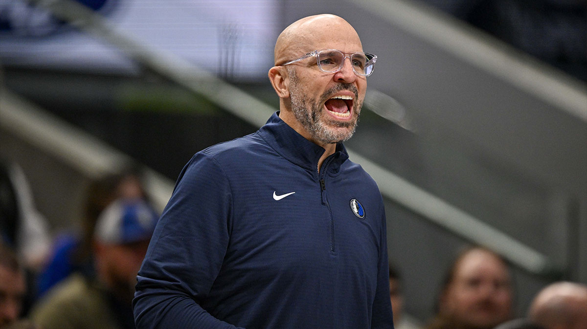 Dallas Mavericks Chief Coach Jason Kidd shouts in his team during the second half against Sacramento Kings in the American Airlines Center. 