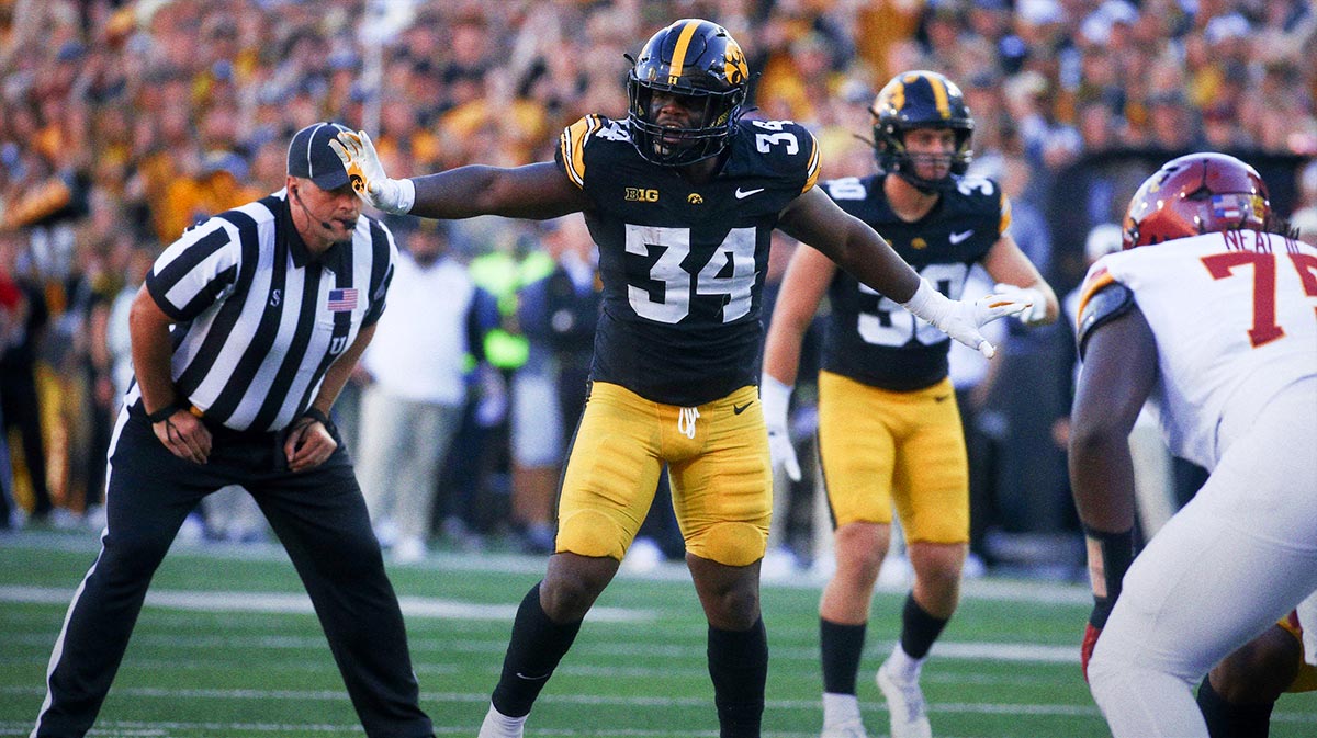 Iowa's Jay Higgins (34) lines up against Iowa State during the Cy-Hawk game Saturday, Sept. 7, 2024 at Kinnick Stadium in Iowa City, Iowa.