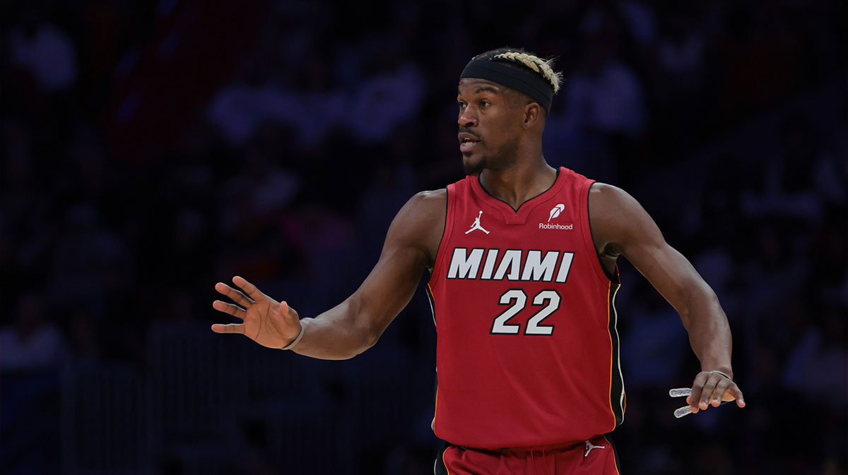 Miami Toper Prime Jimmy Butler (22) reacts to Blazers Portland Trail Blazers during the third quarter in Kashi Center.