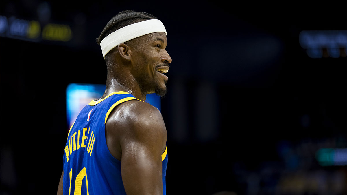 Golden State Warriors forward Jimmy Butler III (10) reacts during the fourth quarter of the game against the Dallas Mavericks at Chase Center. 