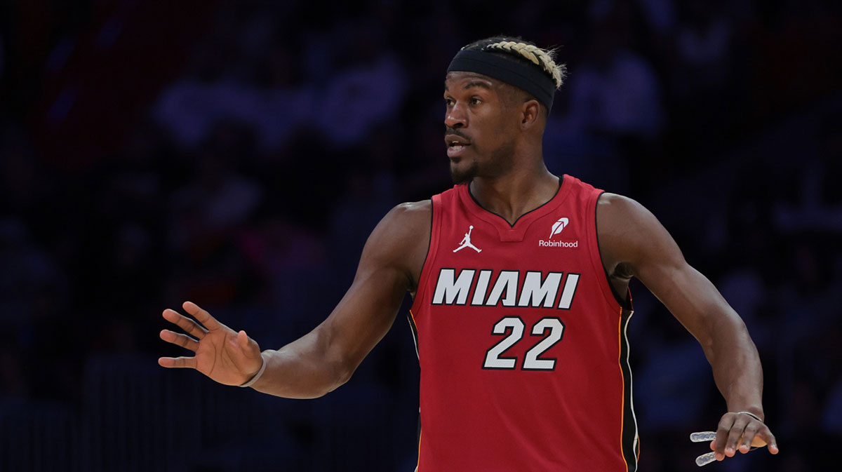 Miami Toper Prime Jimmy Butler (22) reacts to Blazers Portland Trail Blazers during the third quarter in Kashi Center.