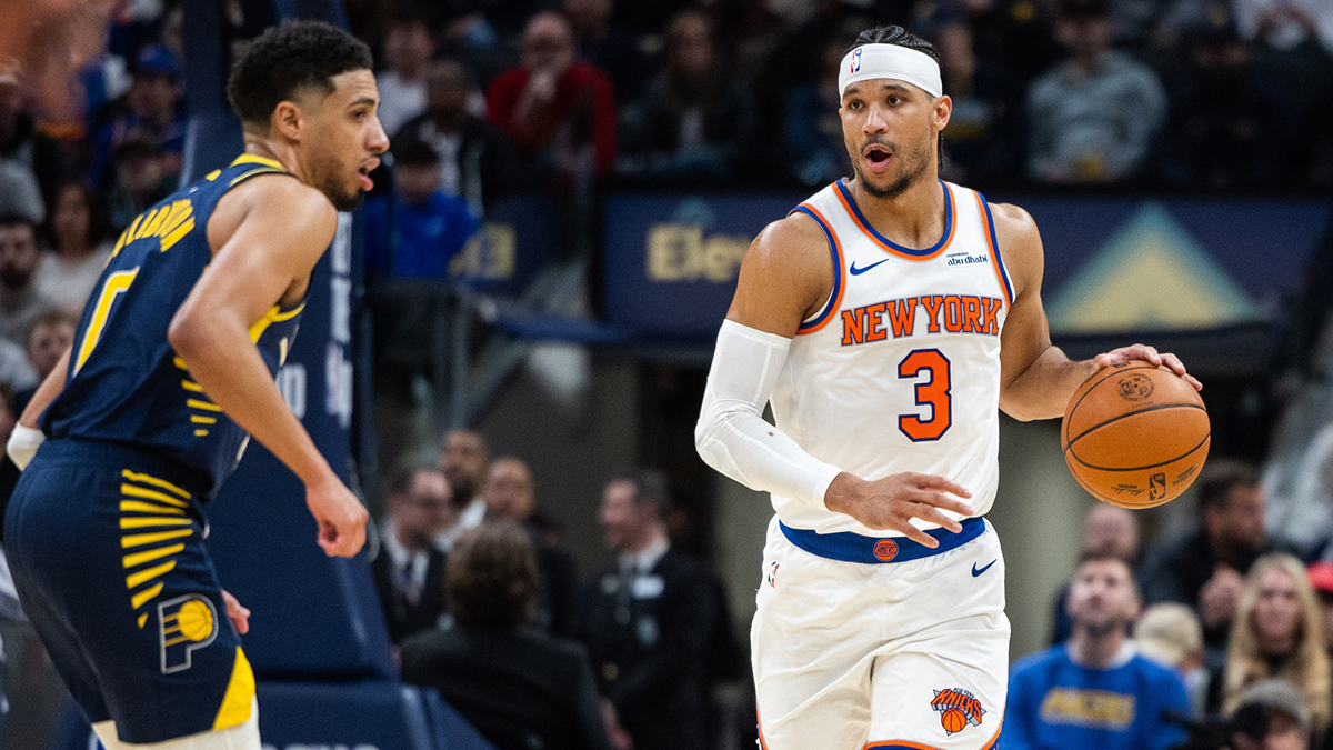 New York Knicks Guard Josh Hart (3) Dribbles Ball While Indiana Pacers Guard Tires Haliburton (0) Defend in the second half at Gainbridge Fieldhouse. 