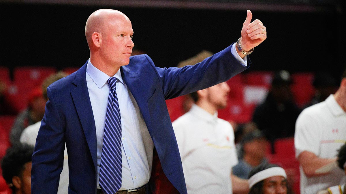Maryland Terrapins head coach Kevin Willard calls a play during the second half against the Minnesota Golden Gophers at Xfinity Center.