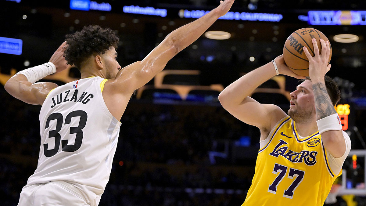 Lakers Guard Luka Doncic Pucala Fadeaway