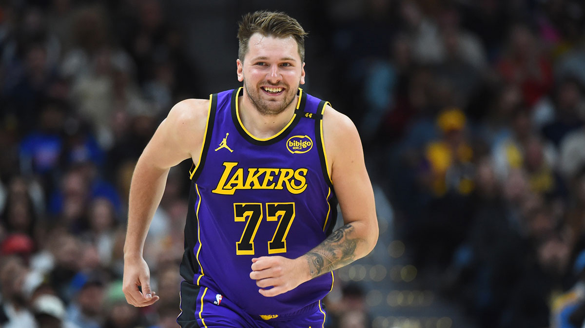 Los Angeles Lakers Guard Luka Doncic (77) After the basket during the first half against Nuggets Nuggets on Balli Arena. 