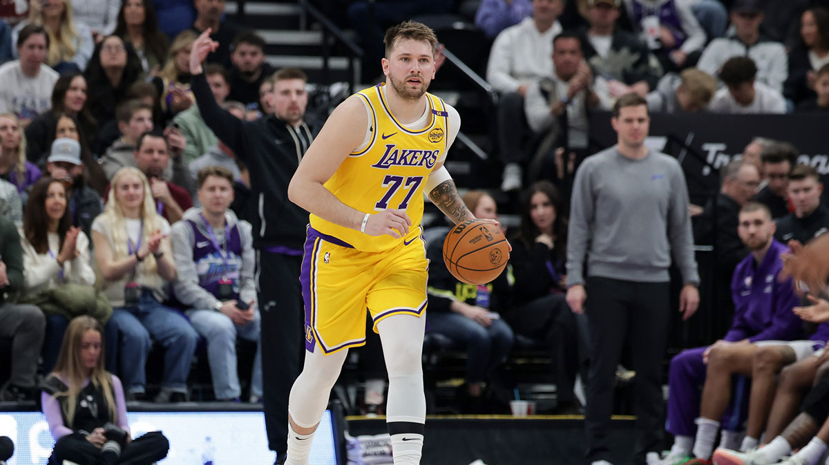 Lakers Guard Luka Dončić (77) Dribbles During the second quarter against Utah Jazz in Delta Centura