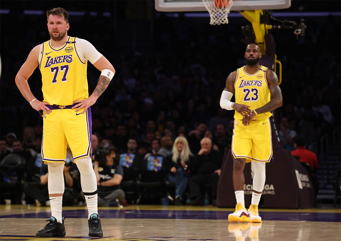LeBron James, Luka Doncic headline Lakers injury report vs. Clippers