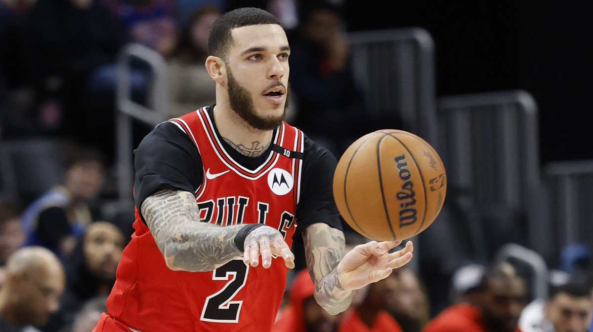 2. February 2025; Detroit, Michigan, USA; Chicago Bull Guard Lonzo Ball (2) passes in the first half against detroit pistons on a small Caesar Arena.