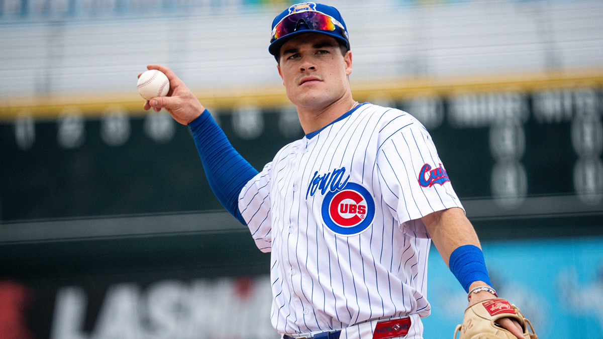 Cubs top prospect suffers concerning injury, but there's a silver lining