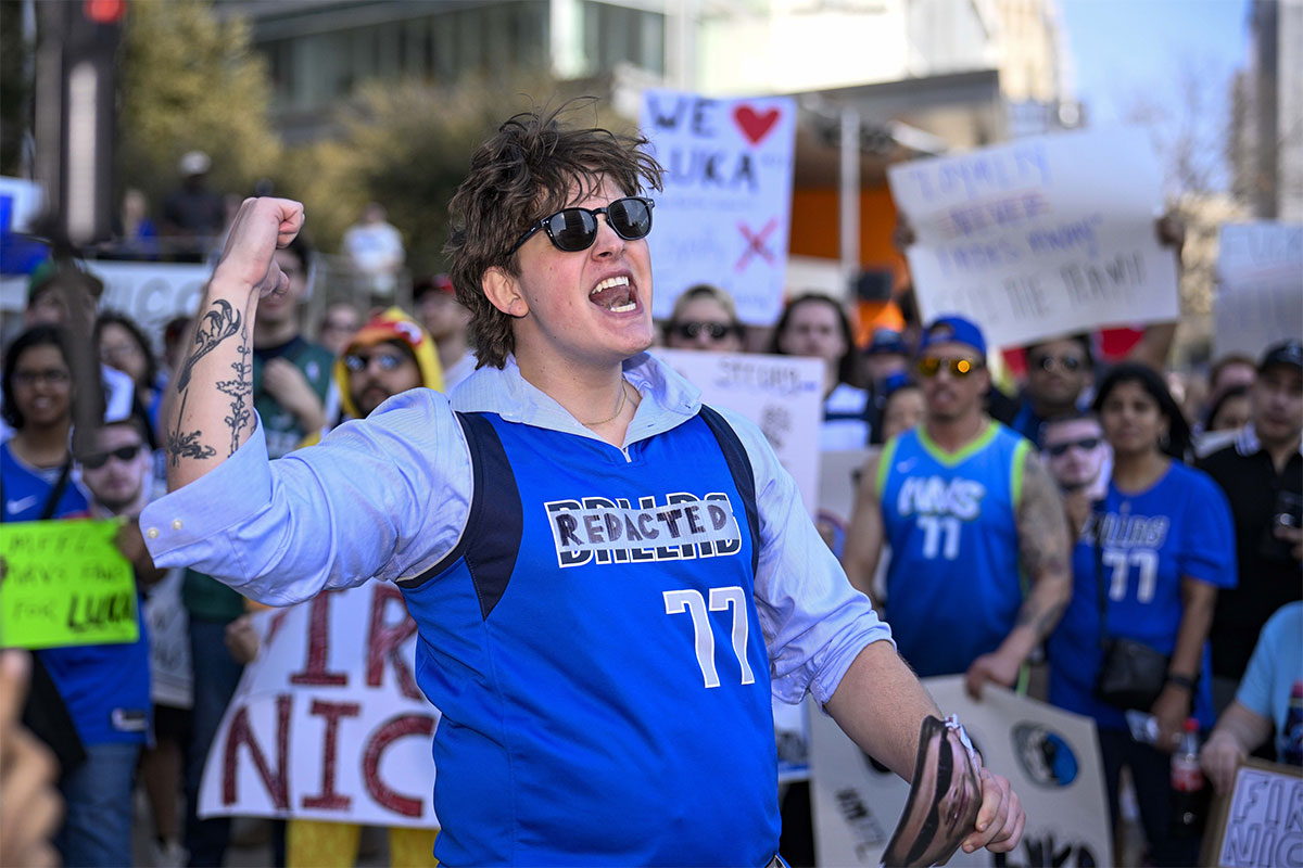 Dallas Mavericks fans gather outside Arena prior to play between Dallas and Houston rockets to protest Nico Harrison's trade former Mavericks Point Guard Luke Doncic on Los Angeles Lake Lake Lake Les Angeles.