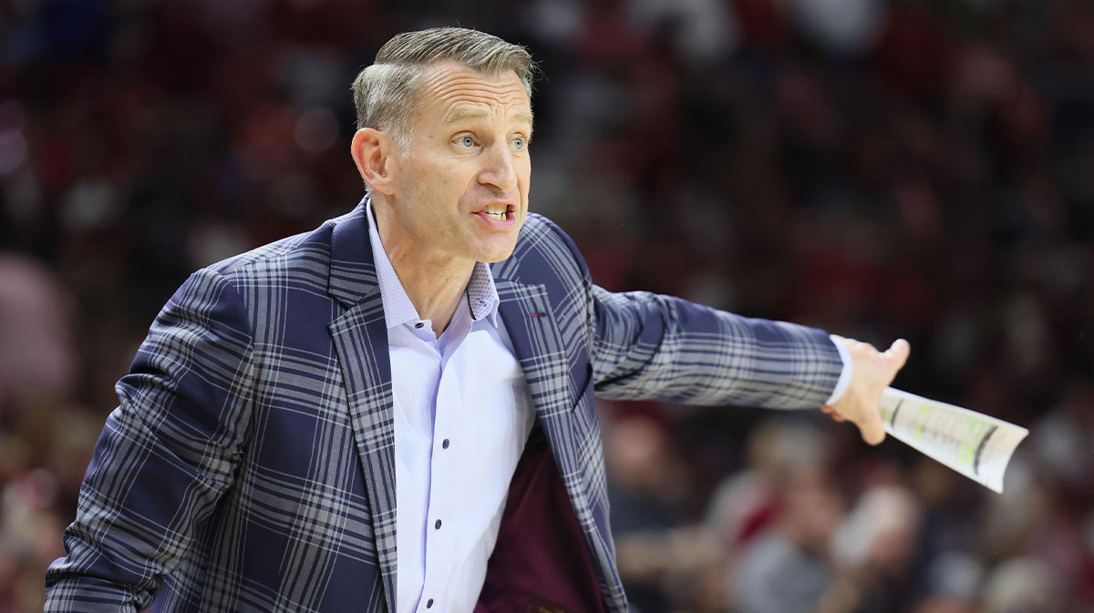 Alabama Crimson Tide head coach Nate Oats during the second half against the Arkansas Razorbacks at Bud Walton Arena. Alabama won 85-81.