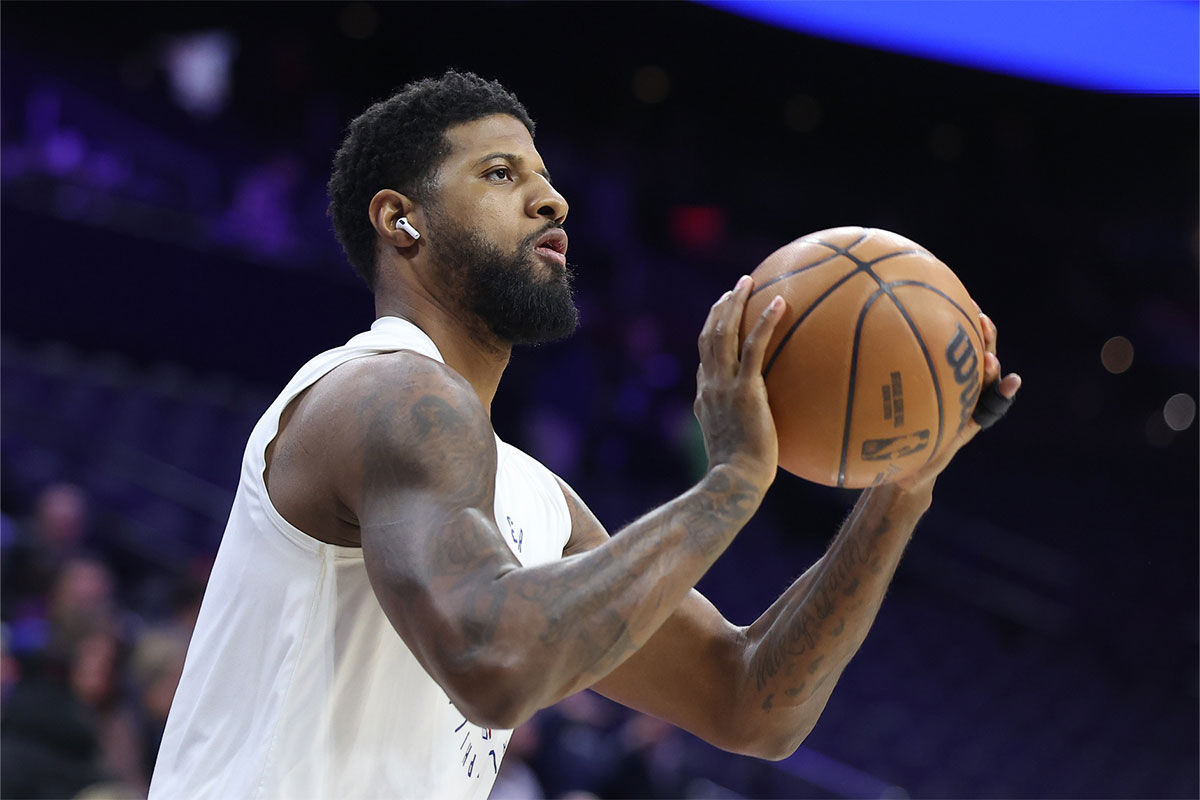 Philadelphia 76ers passed Paul George before the game against Chicago Bulls in Wells Fargo Center. 