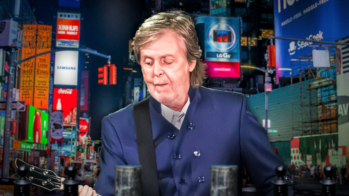 Former member of the Beatles Paul McCartney, who played SNL and three NYC shows at the Bowery Ballroom, with New York City background.