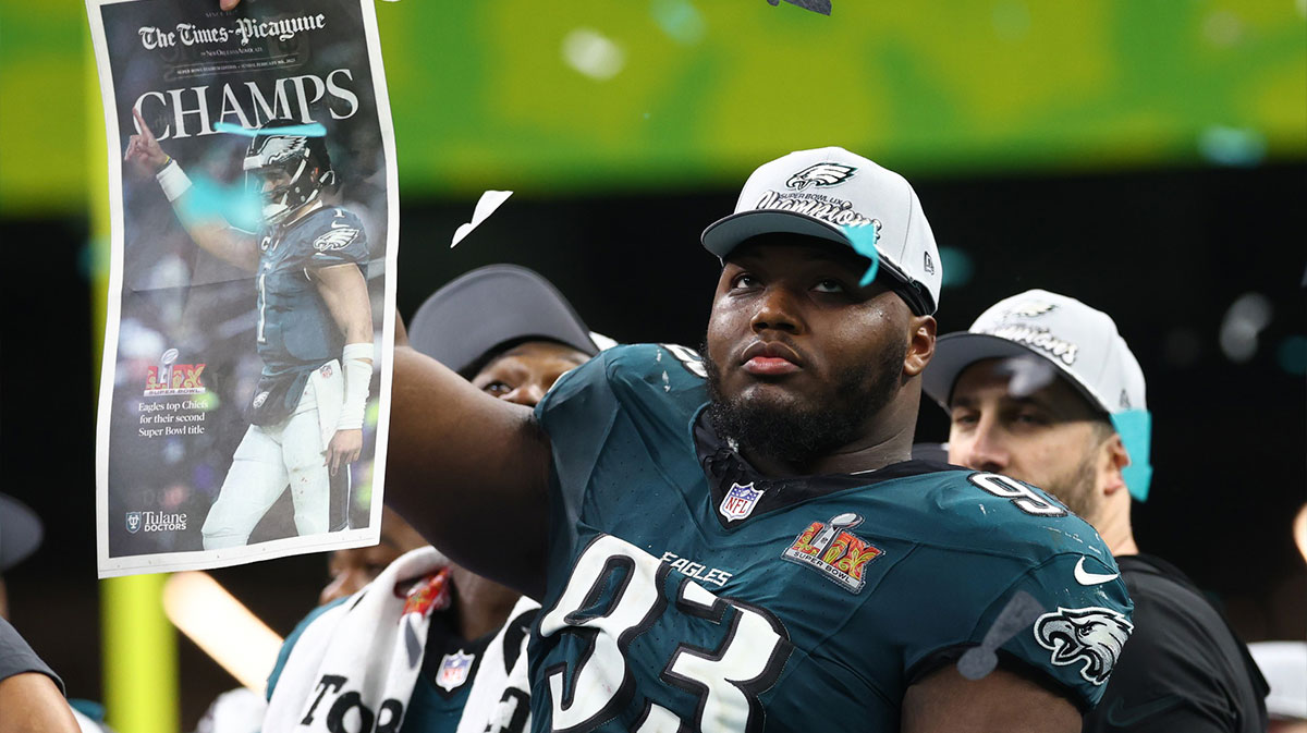 Philadelphia Eagles Defensive Accessories Milton Williams (93) is celebrated at the podium after the Kansas City Chiends in the Super Bowl Lika on Ceasars SuperDome.