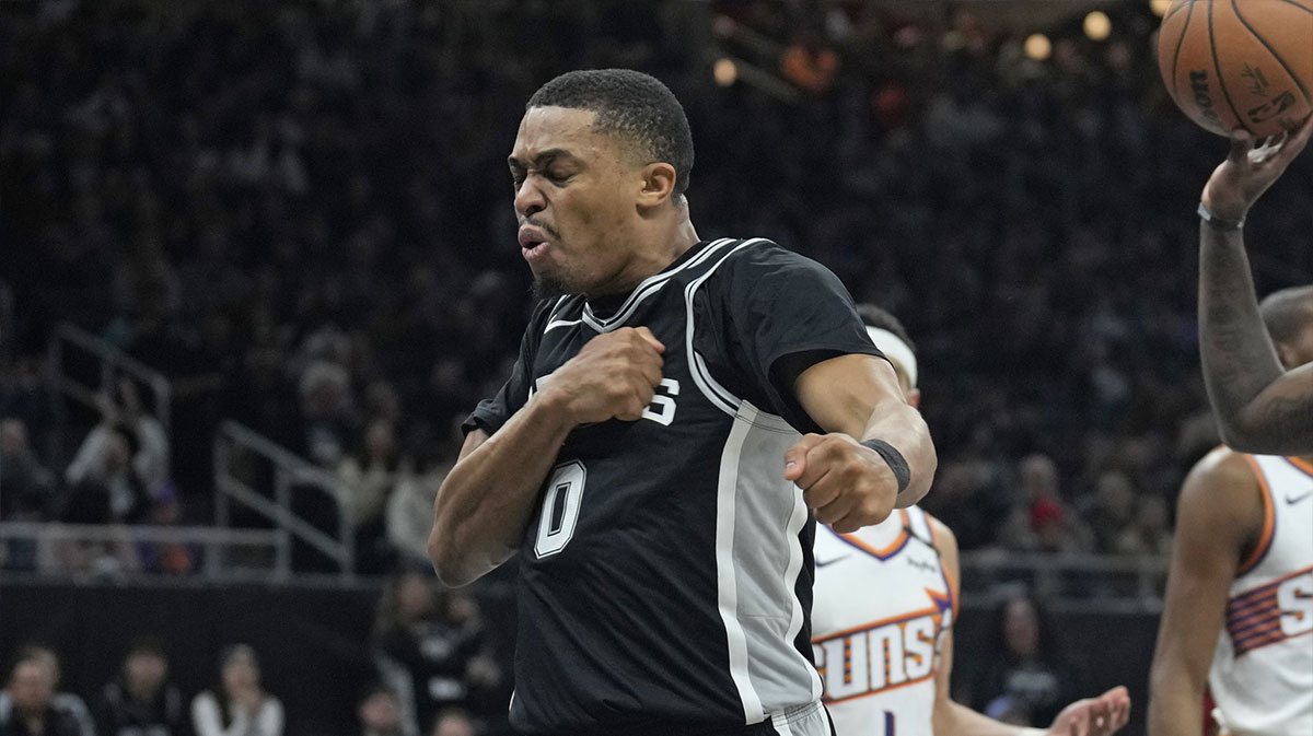 San Antonio Spurs Next Keldon Johnson (0) reacts after her foul, while he scored during the second half against Phoenix Suns in Moodi Center.