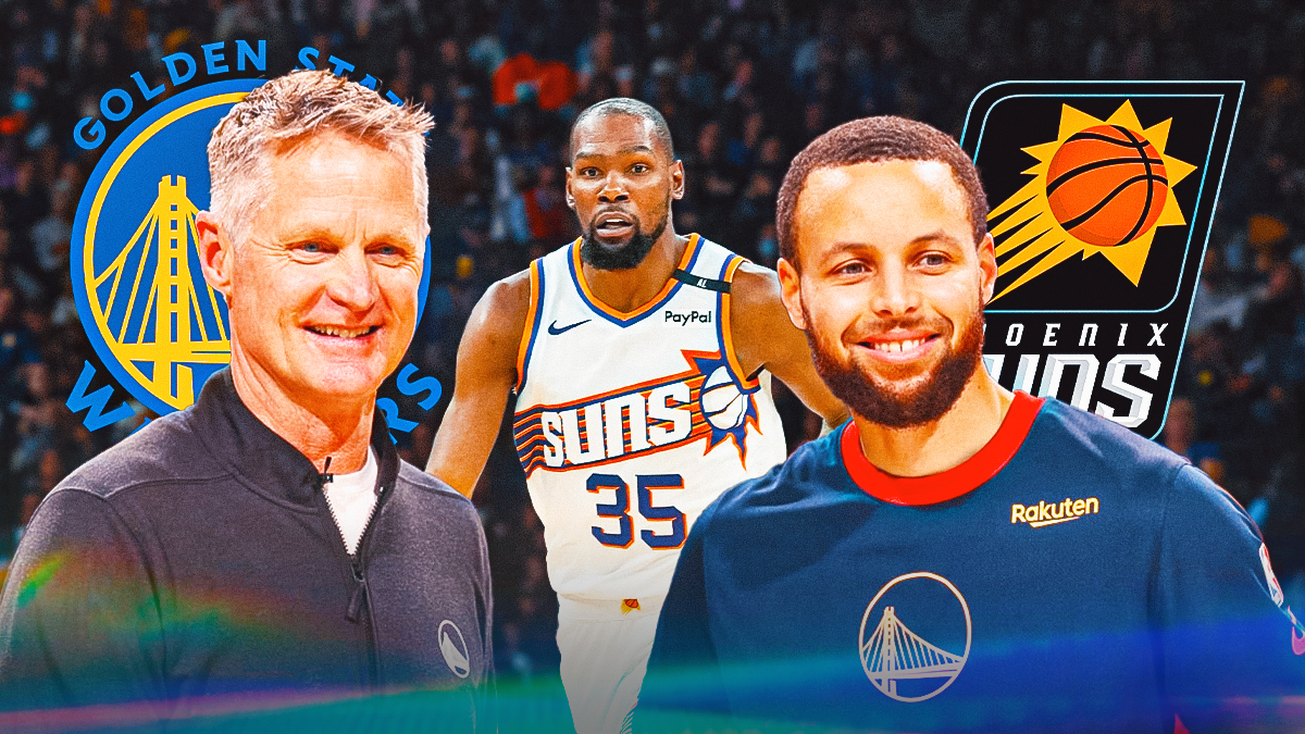 Kevin Durant next to Warriors' STeve Kerr and Stephen Curry
