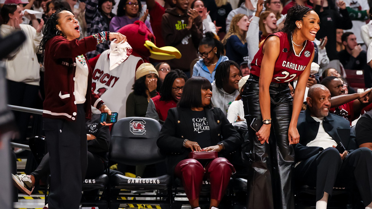 South Carolina Basketball coach Gamecocks Dawn Staley and former player and star of WNBA A'JA Wilson cheered during the match between South Carolina Gamecocks and Texas A & M AGGIES in the second half of the Colonial Life Life