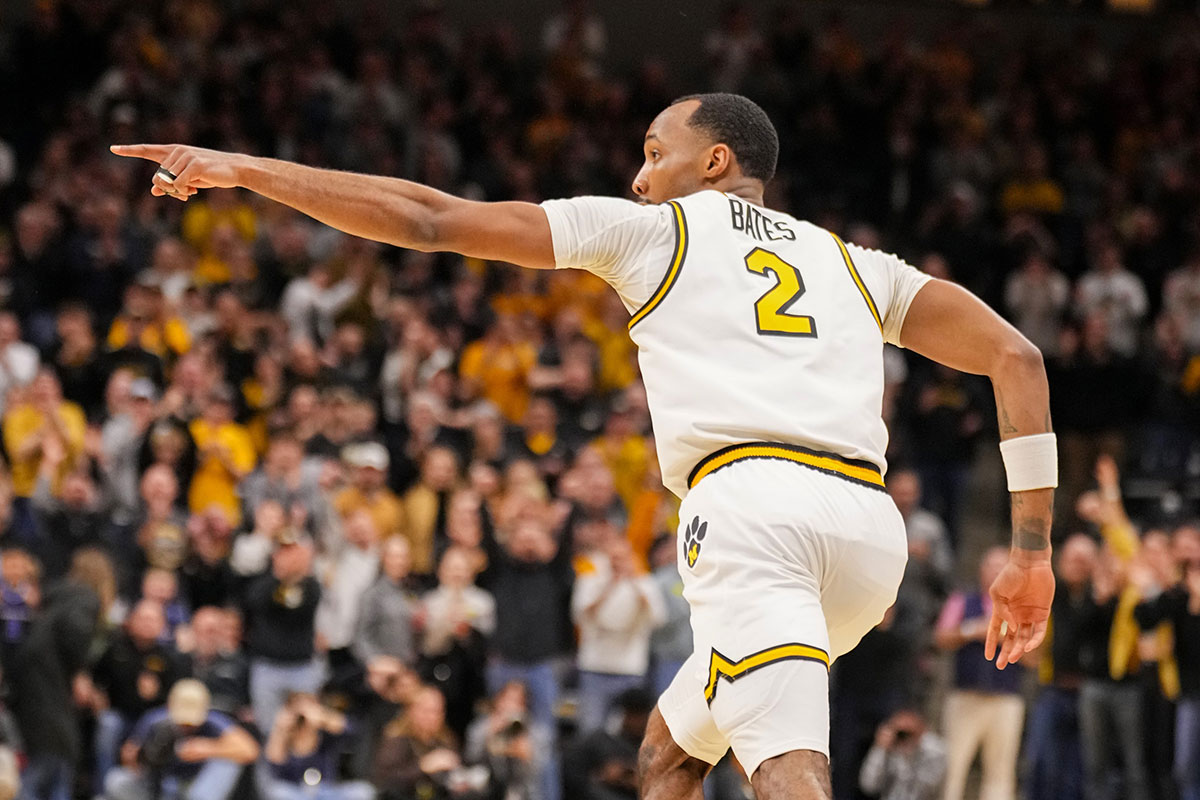 Missouri Tigers guard Tamar Bates (2) celebrates after scoring against the Alabama Crimson Tide during the first half at Mizzou Arena.