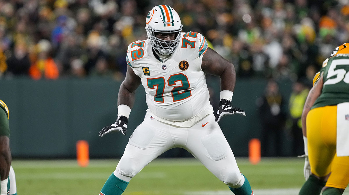 Miami Dolphins offensive tackle Terron Armstead (72) during the game against the Green Bay Packers at Lambeau Field.