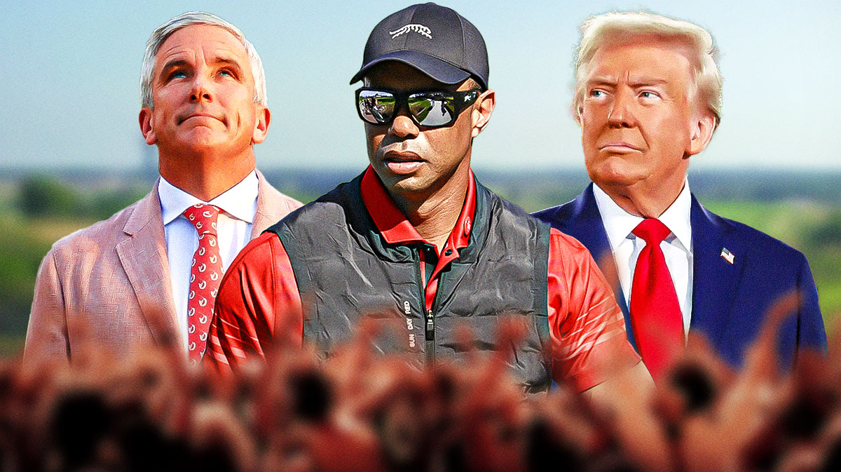 Tiger Woods in middle. Donald Trump on right. Jay Monahan on left