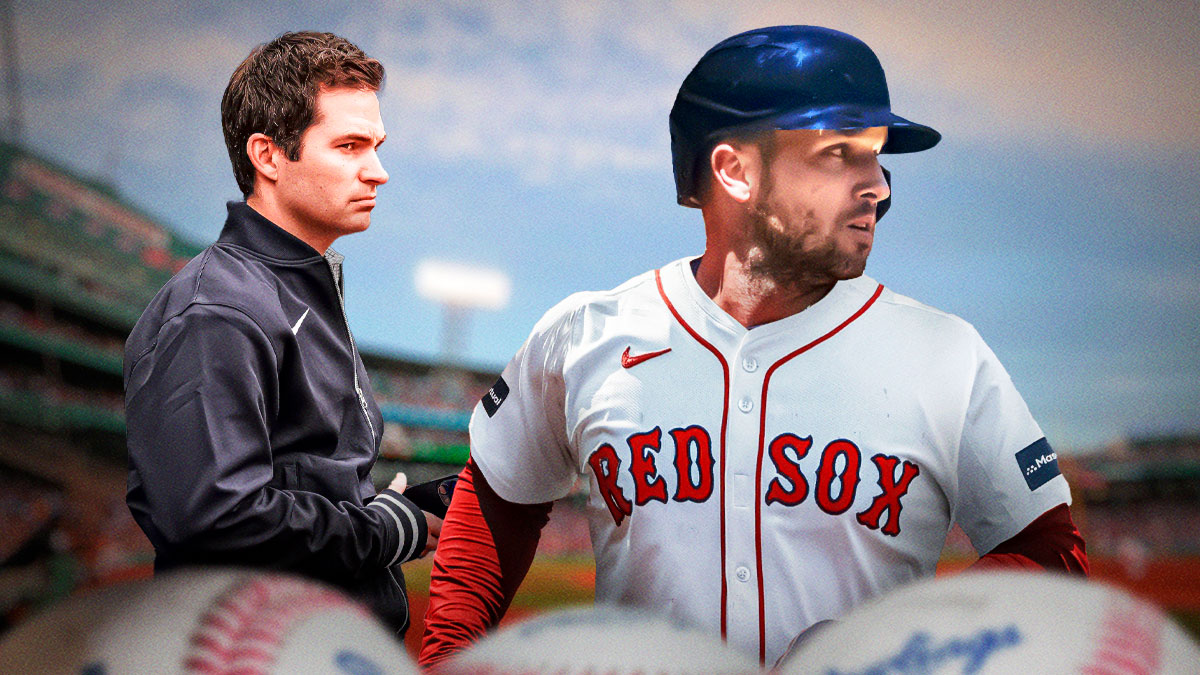 Photo: Tigers GM Scott Harris, Alex Bregman in Red Sox jersey