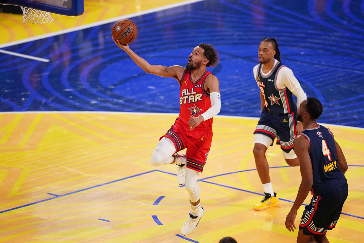 Chuckis Global Stars Guard Trae Young (11) Atlanta Hawks Shoot the ball against Kenny's young stars During 2025 NBA All Star Games in Chase Center. 