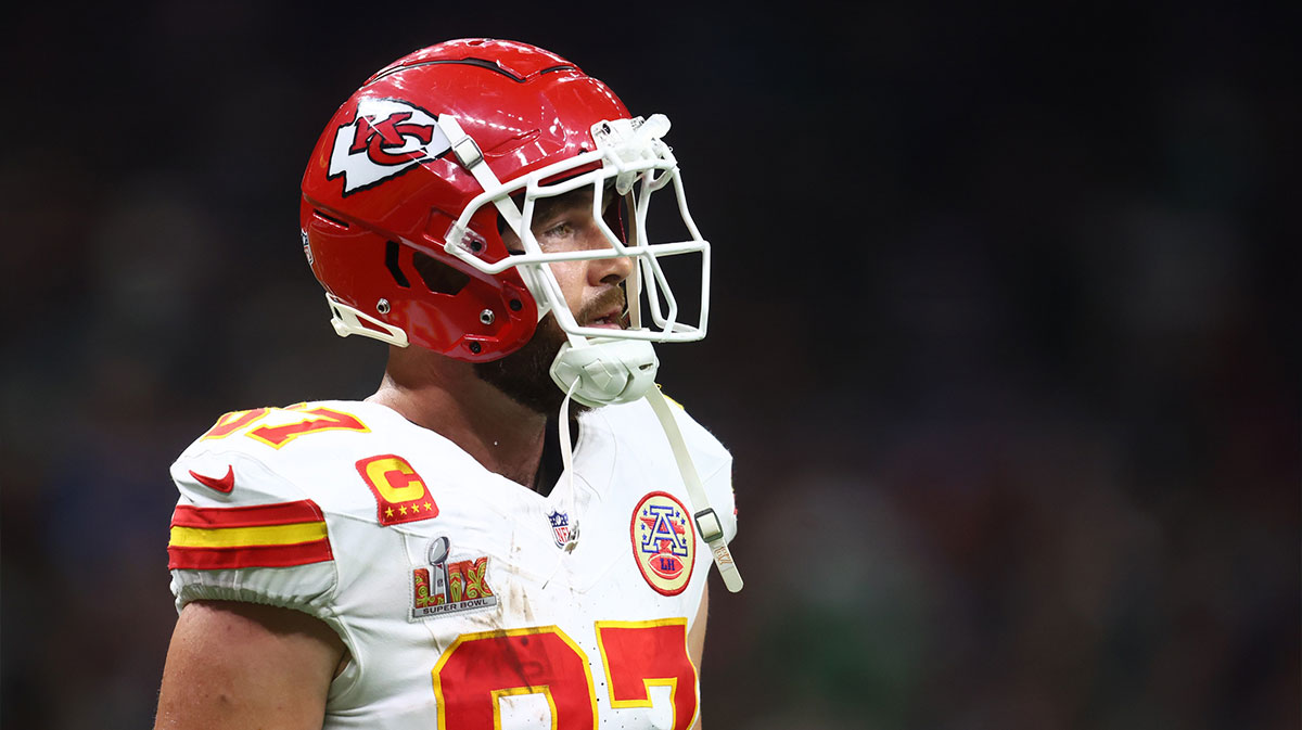 Kansas City Chiefs Narrow near Travis Kelce (87) reacts in the fourth quarter against Orlova Philadelphia in Super Bowl Lika at Ceasars SuperDome. 