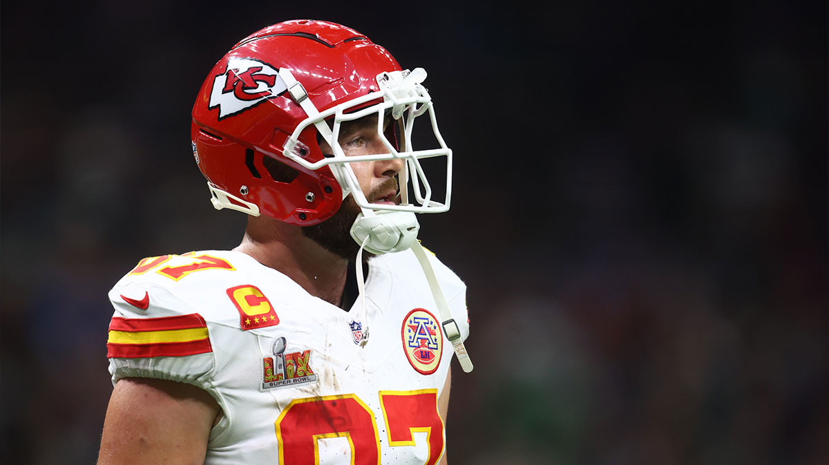 Kansas City Chiefs Narrow near Travis Kelce (87) reacts in the fourth quarter against Orlova Philadelphia in Super Bowl Lika at Ceasars SuperDome. 