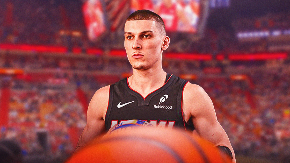 Tyler Herro, Heat, Bảng xếp hạng Heat, Jimmy Butler, Tyler Herro Heat, Tyler Herro trong trường Heat trông buồn bã, Sân vận động Heat ở phía sau