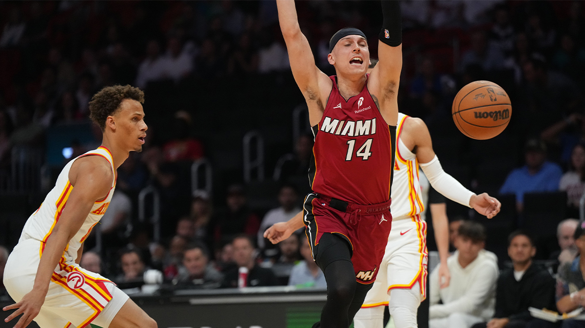 The goalkeeper of Miami Heat Tyler Herro (14) puts his arms after being faultless by the goalkeeper of Atlanta Hawks, Dyson Dyson, on the left, in the first half at the Kaseya Center.