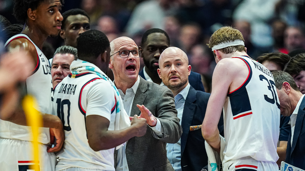 Featured image UConn basketball coach Dan Hurley