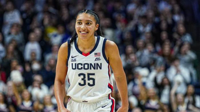 UConn Huskies guard Azzi Fudd (35) reacts after her three point basket against the St. John's Red Storm in the second half