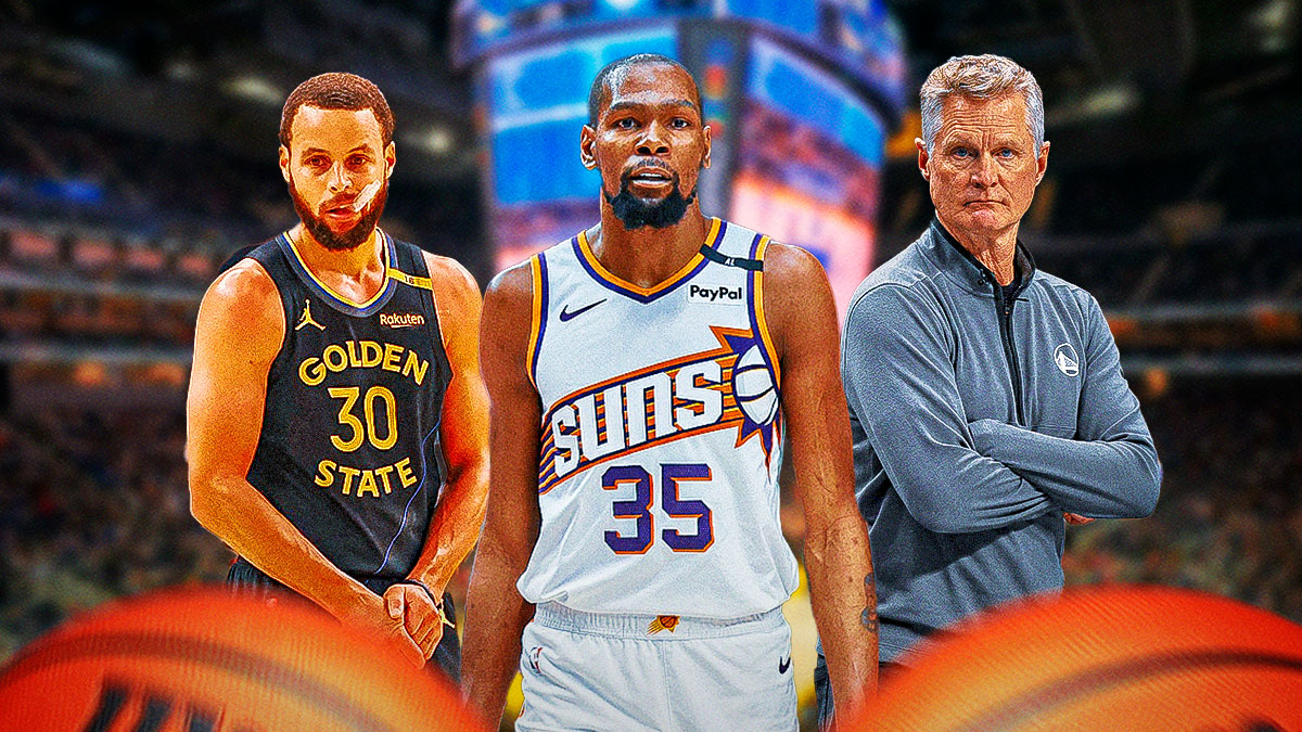 Suns All-Star Kevin Durant in between Warriors head coach Steve Kerr and Warriors All-Star Stephen Curry