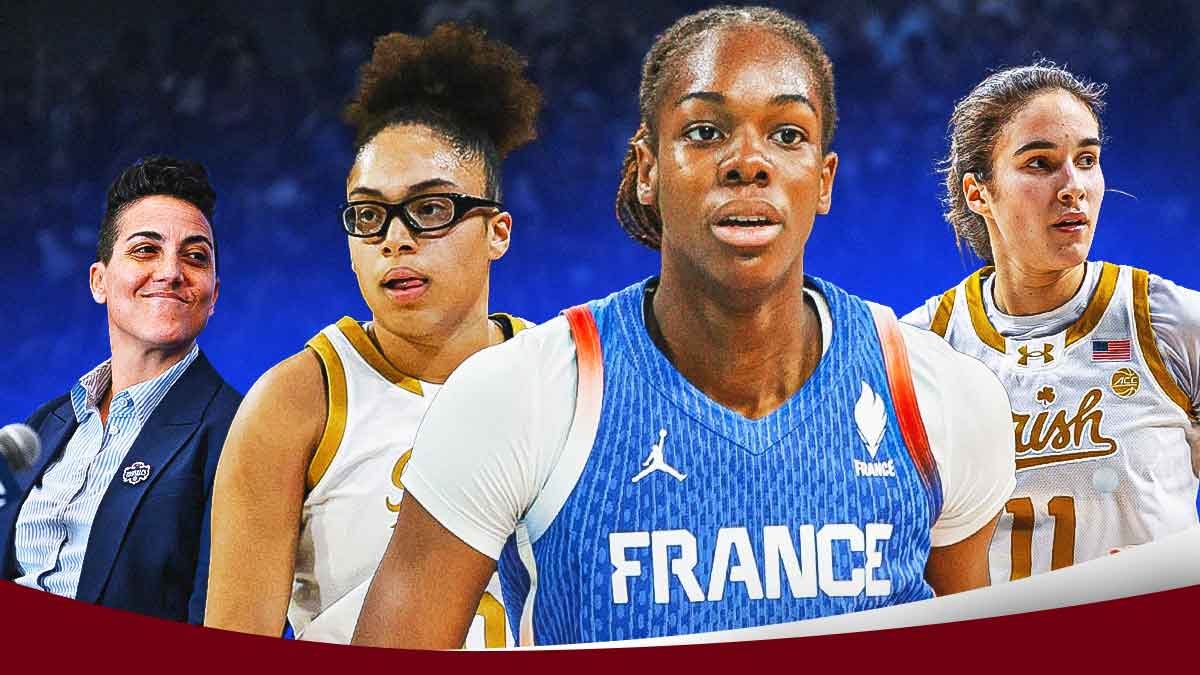 Jamila Wideman looks at Olivia Miles, Dominique Malonga, and Sonia Citron