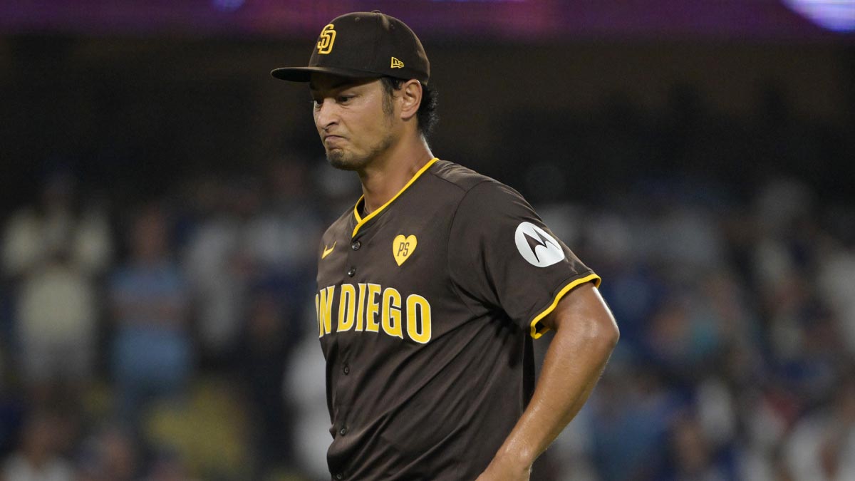 San Diego Padres Pale and Darvish (11) reacts in sixth Inning against Los Angeles Dodgers during the game five of the NLD for the playoffs on Dodger Stadium in Dodger Stadium. Mandatory Credit: Jaine Fireplace-Oncea-IMSN Images