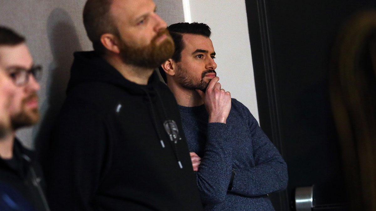 Memphis Grizzlies Chief Coach Taylor Jenkins (left) and General Manager Zach Kleiman (right) As a guardian of Morant answers questions from his time on his time during his team suspension during the press conference in FedExforum .