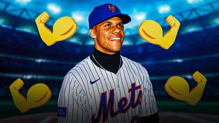 Mets OF Juan Soto surrounded by flexing muscle emoji