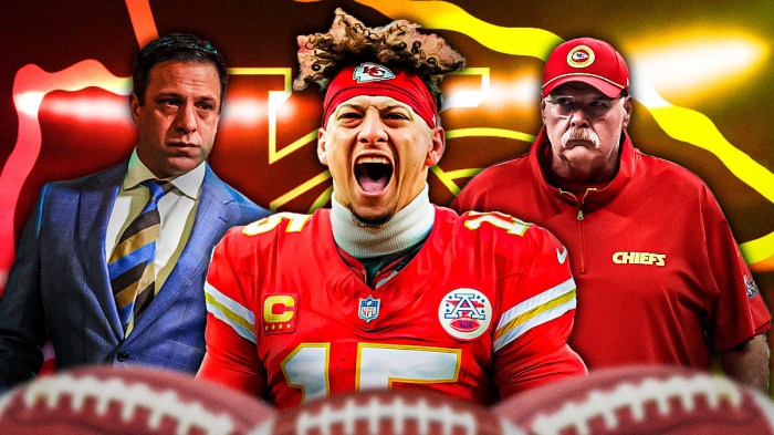 George Pickens, coach Mike Tomlin, GM Omar Khan all beside each other, Kansas City Chiefs wallpaper in the background