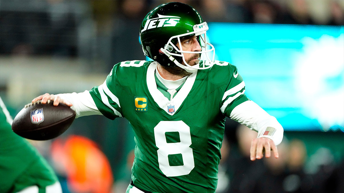 New York Jets quarterback Aaron Rodgers (8) may have played his last game for Gang Green