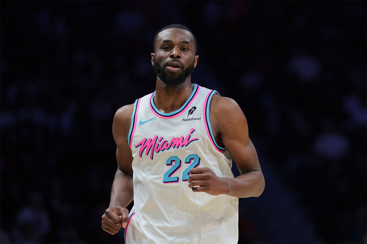 Miami heat Next Andrew Wiggins (22) looks against Chicago bulls during the third quarter in the center of Kaseya.