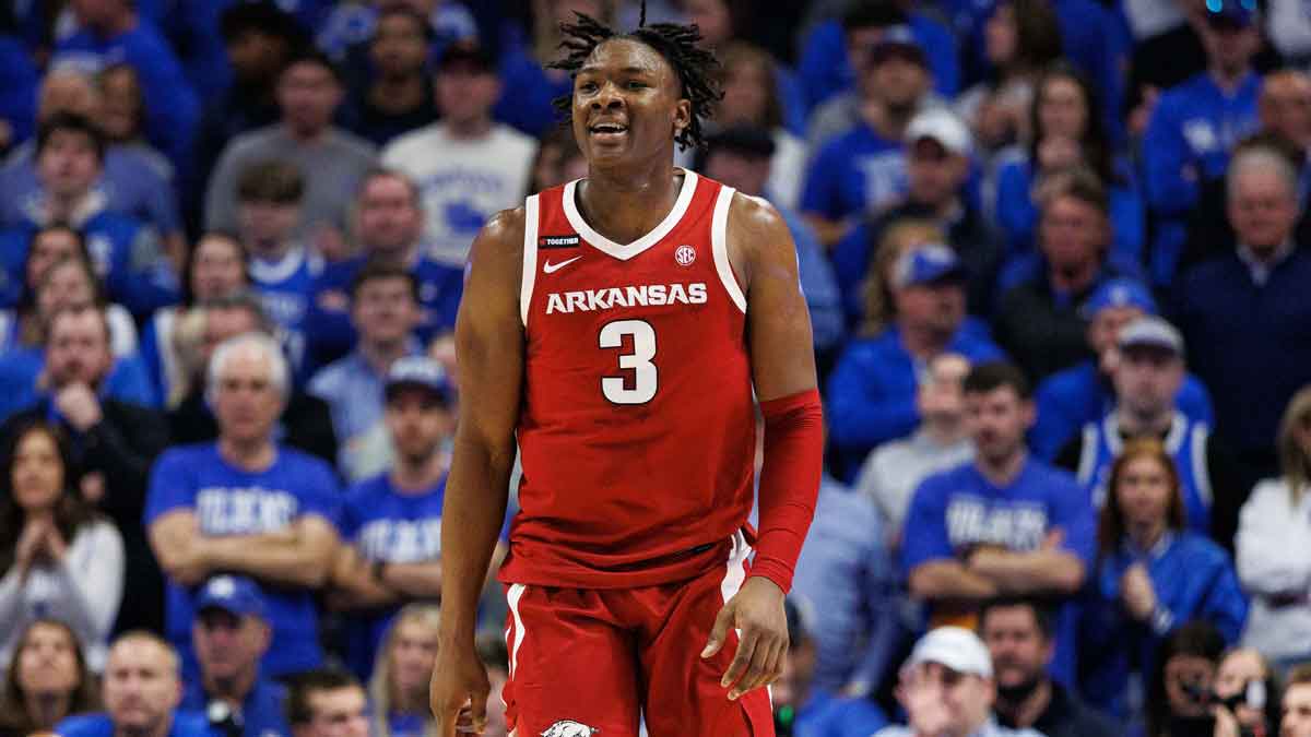 Arkansas Distribuks forward Adou Thiero (3) reacts after the basket of first half against Kentucky Wildcats on the Rupp Arena in the center of the Central Bank.