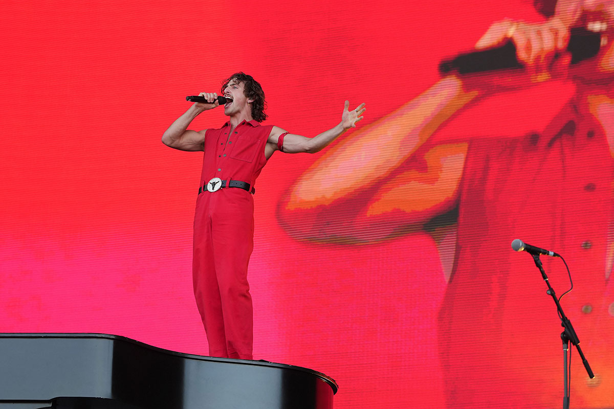 Benson Boone performing at the Austin City Limits festival on October 5, 2024.