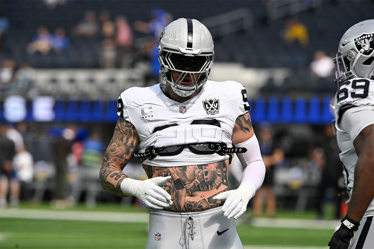 Las Vegas Raiders defensive end Maxx Crosby (98) during pregame warmups before an NFL game against the Los Angeles Rams at SoFi Stadium. 