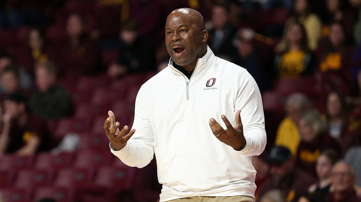 Omaha Mavericks head coach Chris Crutchfield reacts during the first half against the Minnesota Golden Gophers at Williams Arena. Mandatory Credit: Matt Krohn-Imagn Images