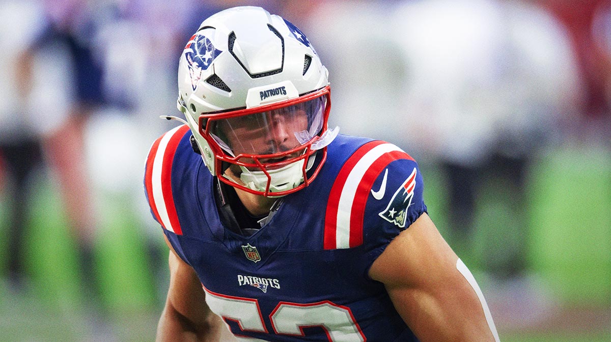 New England Patriots linebacker Christian Elliss (53) against the Arizona Cardinals at State Farm Stadium.